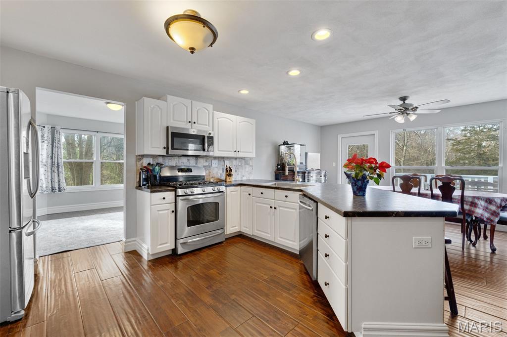 2011 Lebanon Avenue Belleville, IL 62221 - Photo 3 of 54