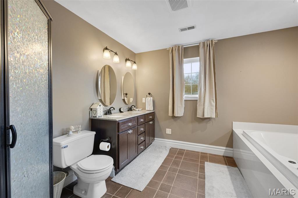 2011 Lebanon Avenue Belleville, IL 62221 - Photo 5 of 54