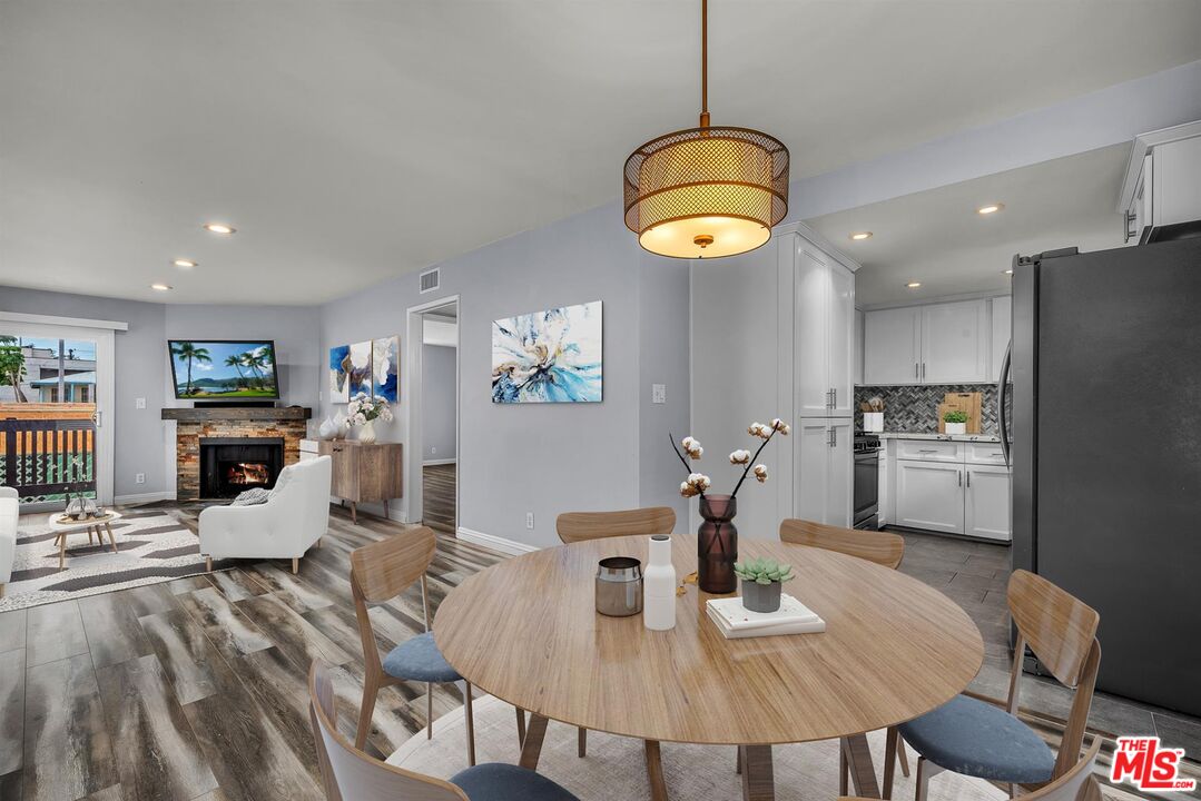 9737 Charnock Avenue, Unit 4 Los Angeles, CA 90034 - Photo 11 of 29