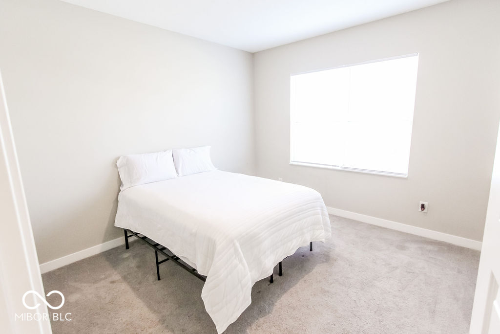 9575 Crossfield Road Avon, IN 46123 - Photo 8 of 61 Gallery Image 8