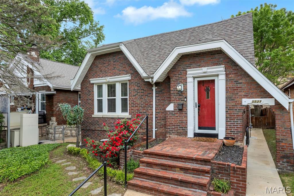 5533 Rosa Avenue St. Louis, MO 63109 - Photo 2 of 42