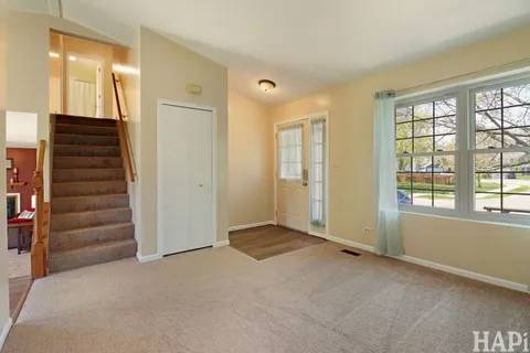 $360,000 | 1462 Carriage Lane, Round Lake, IL 60073