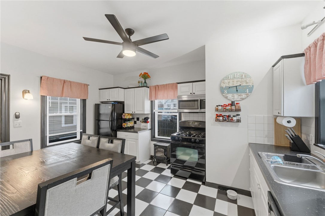 46 Slade Street Pawtucket, RI 02861 - Photo 14 of 45