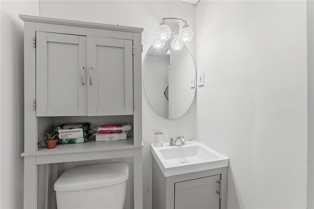 46 Slade Street Pawtucket, RI 02861 - Photo 33 of 45