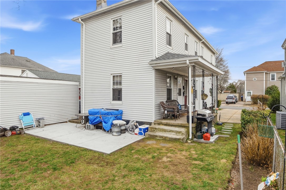 46 Slade Street Pawtucket, RI 02861 - Photo 8 of 45