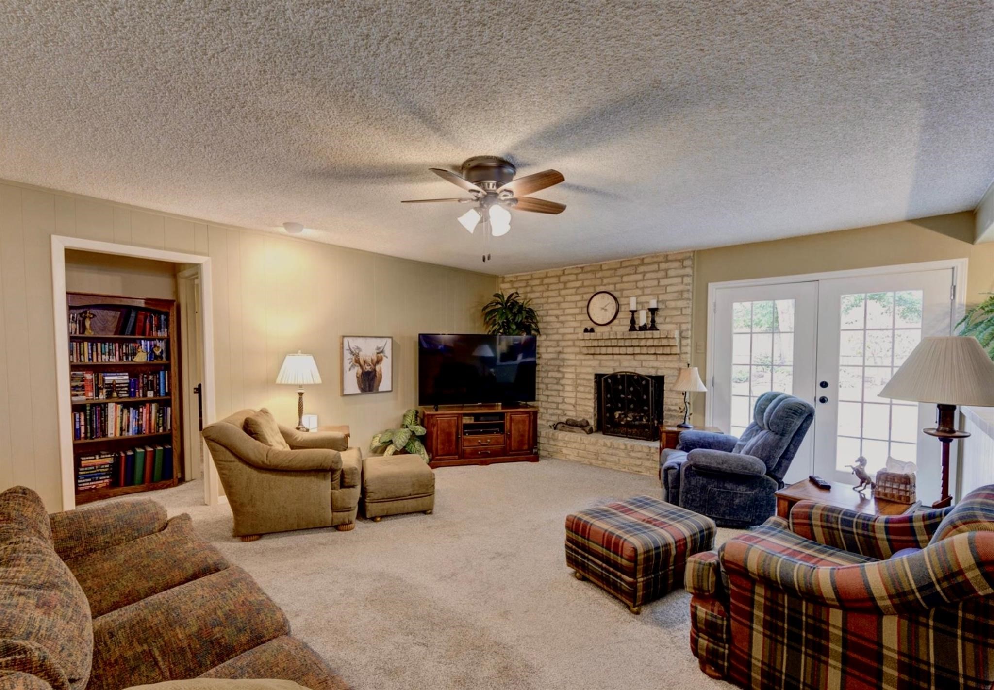 11719 Cedar Form Lane Meadows Place, TX 77477 - Photo 8 of 39