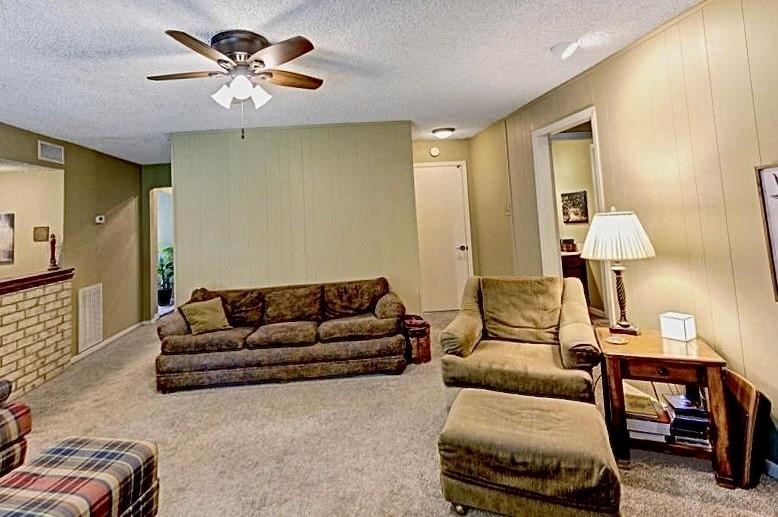 11719 Cedar Form Lane Meadows Place, TX 77477 - Photo 9 of 39