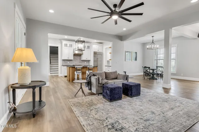 $869,000 | 14737 Washington Way, Bristol, VA 24202