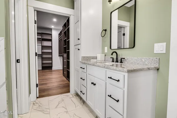 $869,000 | 14737 Washington Way, Bristol, VA 24202