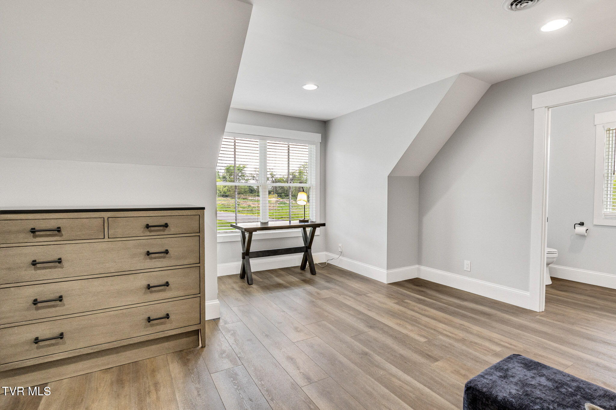 14737 Washington Way Bristol, VA 24202 - Photo 33 of 46 21-web-or-mls-IMG_3635