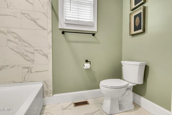 $869,000 | 14737 Washington Way, Bristol, VA 24202