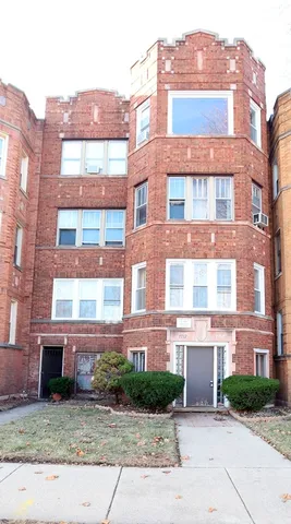 $340,000 | 7712 South Ridgeland Avenue, Chicago, IL 60649