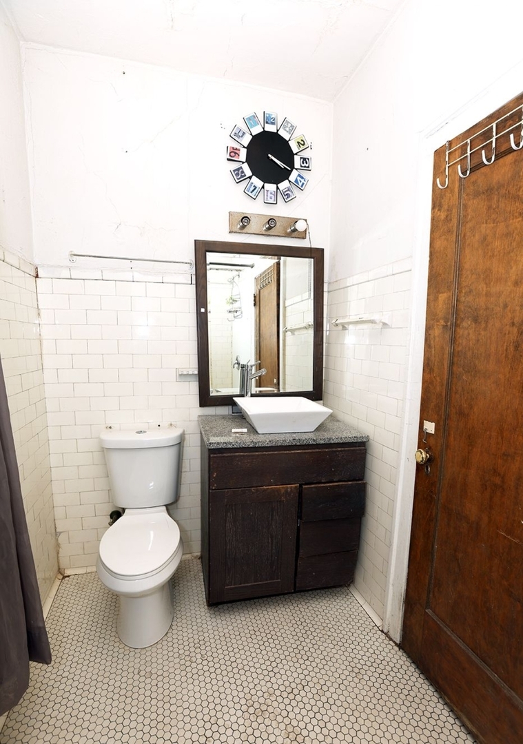 7712 South Ridgeland Avenue Chicago, IL 60649 - Photo 30 of 49