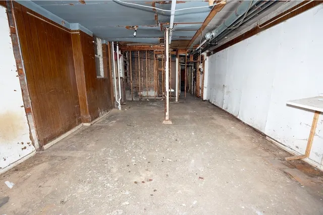 $340,000 | 7712 South Ridgeland Avenue, Chicago, IL 60649