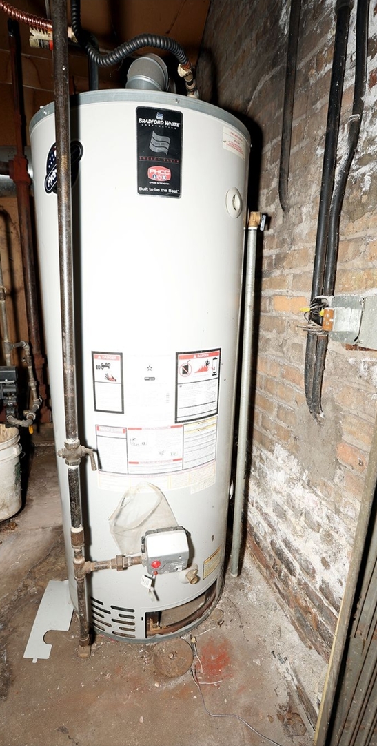 7712 South Ridgeland Avenue Chicago, IL 60649 - Photo 43 of 49