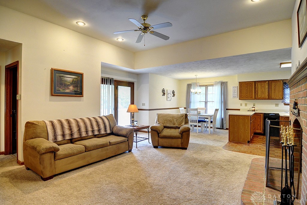 126 Pyle Road Clarksville, OH 45113 - Photo 6 of 41 Gallery Image 6