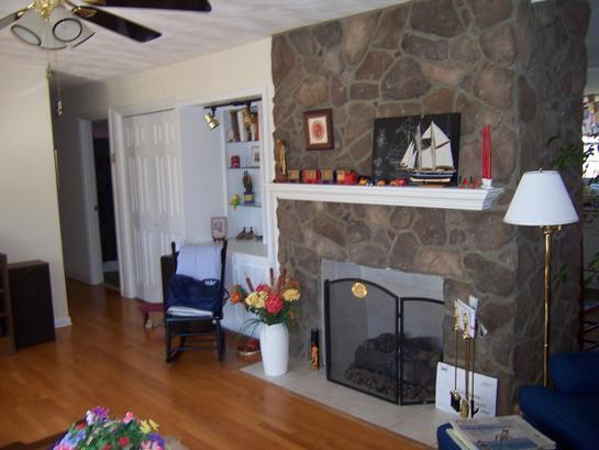 5609 Thornrose Road Roanoke, VA 24012 - Photo 6 of 18 4