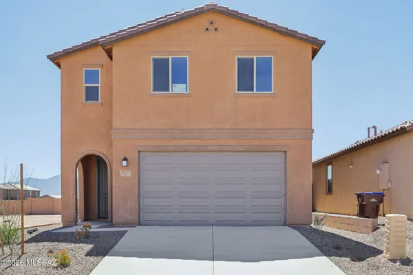 $359,990 | 937 West Calle Cuarzo, Sahuarita, AZ 85629