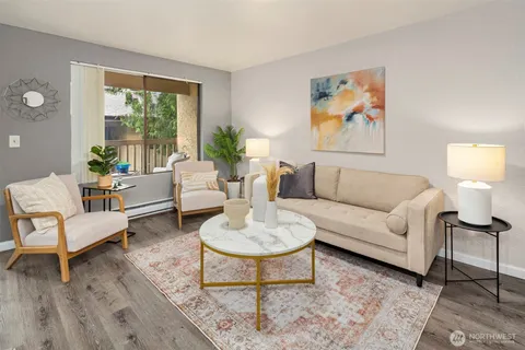 $599,999 | 10330 Southeast 6th Street, Unit A2, Bellevue, WA 98004