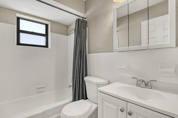 $2,950 | 1210 Skylark Lane, Lantana, FL 33462