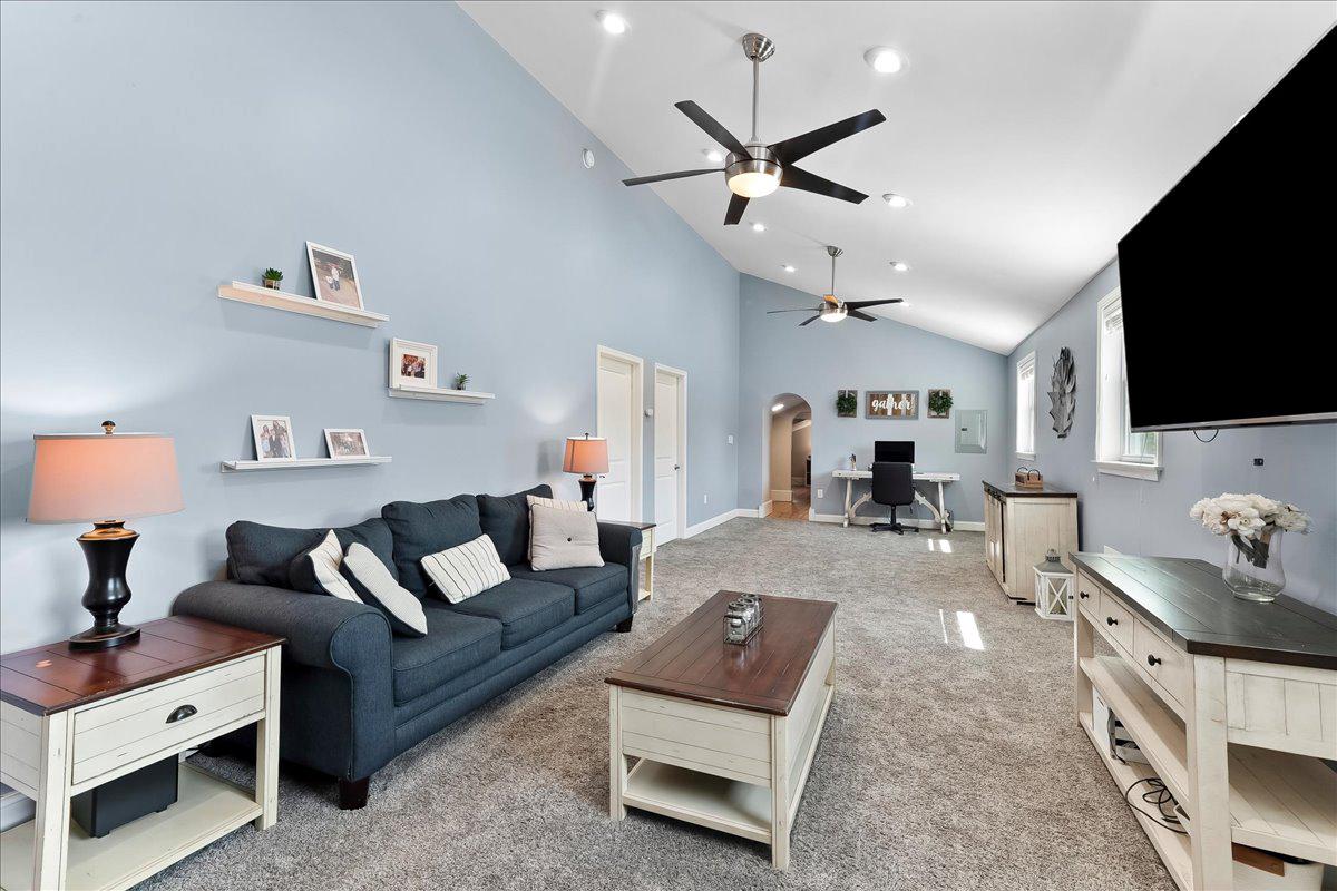 779 Concord Road Glen Mills, PA 19342 - Photo 29 of 41 Spacious upper level great room.