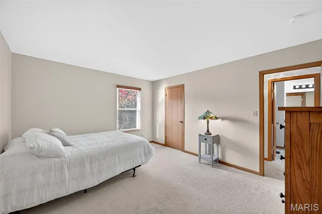 $250,000 | 134 Cascade Terrace Drive, Ballwin, MO 63021