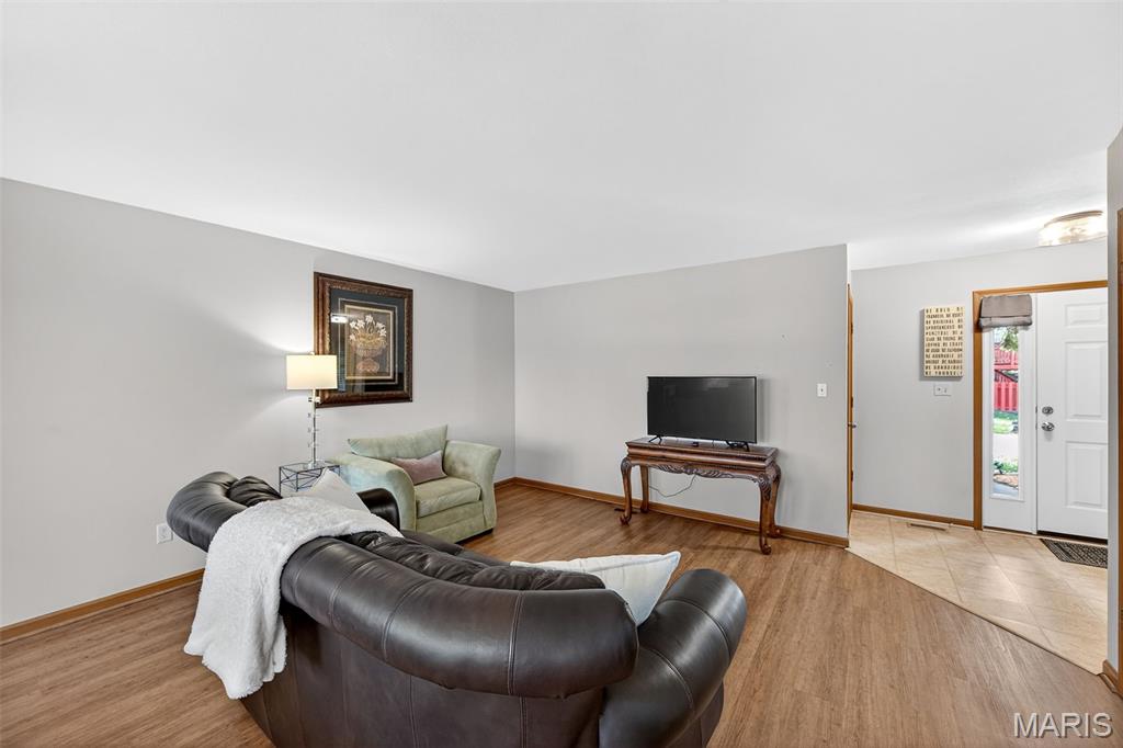 134 Cascade Terrace Drive Ballwin, MO 63021 - Photo 6 of 39