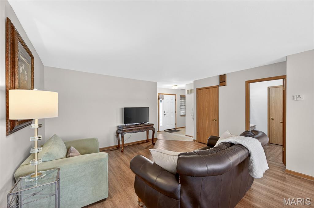 134 Cascade Terrace Drive Ballwin, MO 63021 - Photo 7 of 39