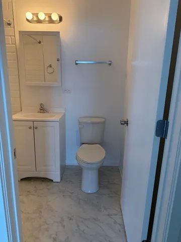 $39,500 | 4850 South Lake Park Avenue, Unit 1508, Chicago, IL 60615