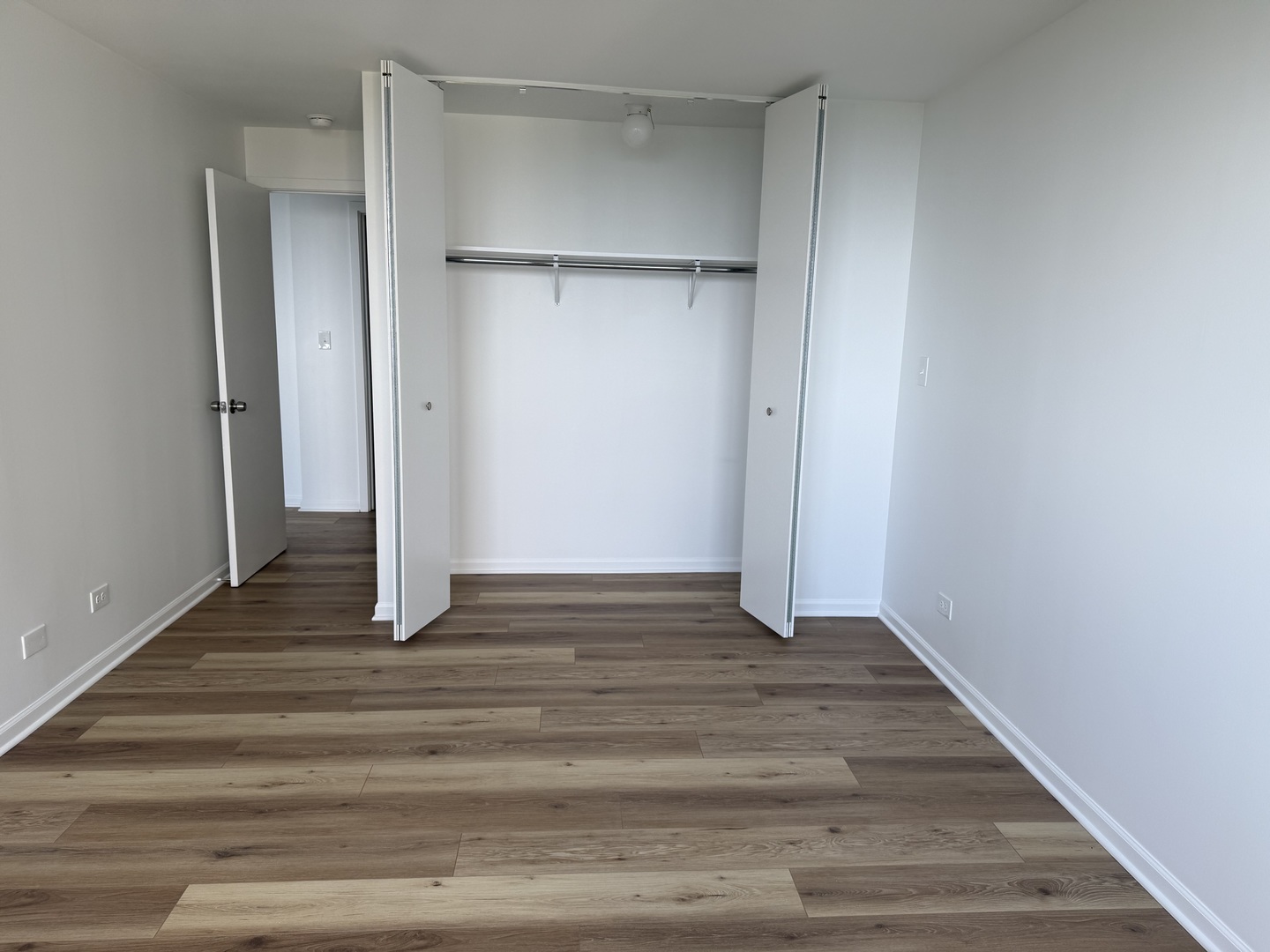 4850 South Lake Park Avenue, Unit 1508 Chicago, IL 60615 - Photo 16 of 21