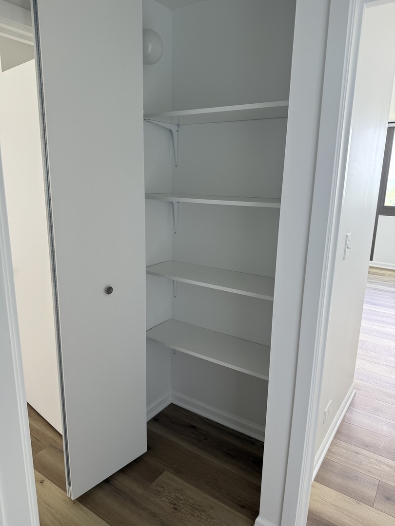 4850 South Lake Park Avenue, Unit 1508 Chicago, IL 60615 - Photo 18 of 21