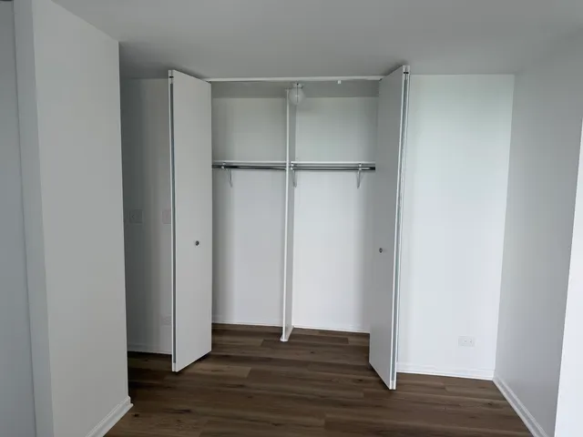 $39,500 | 4850 South Lake Park Avenue, Unit 1508, Chicago, IL 60615