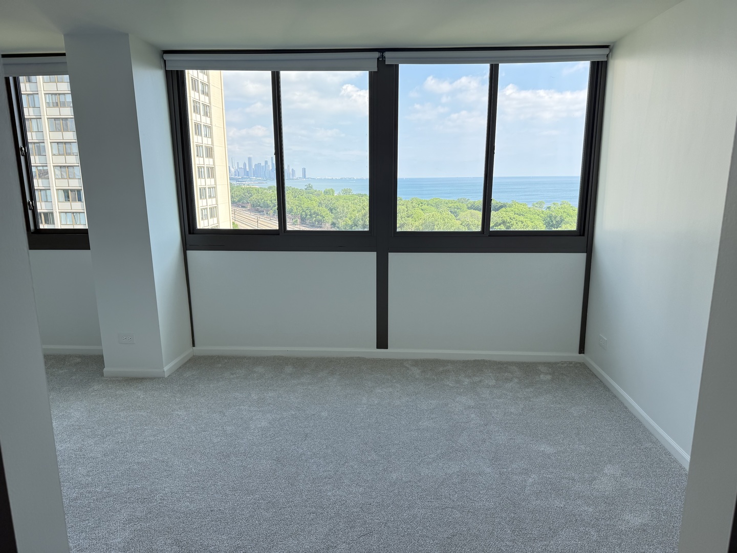 4850 South Lake Park Avenue, Unit 1508 Chicago, IL 60615 - Photo 6 of 21