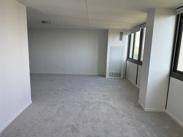 $39,500 | 4850 South Lake Park Avenue, Unit 1508, Chicago, IL 60615