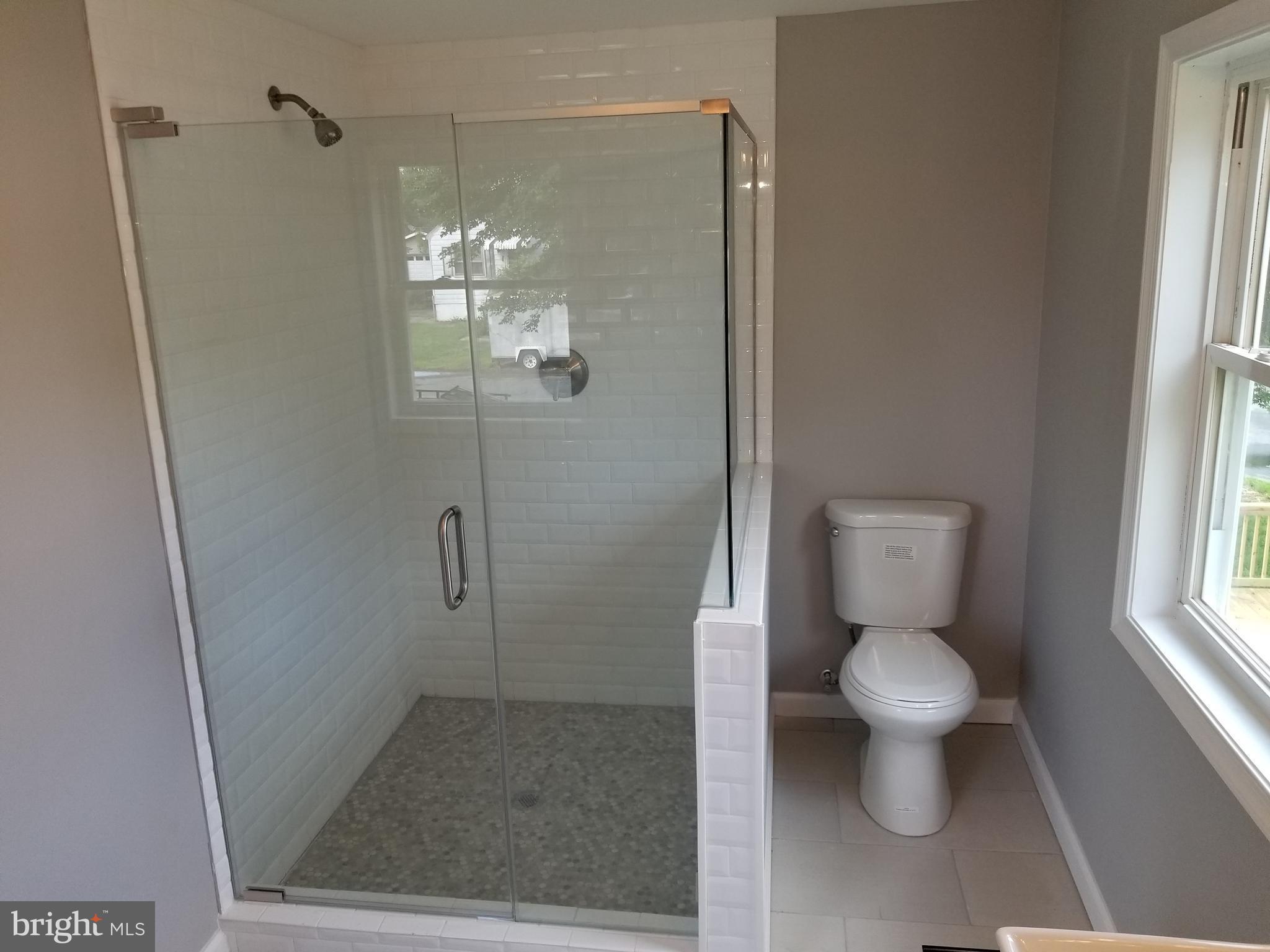 1748 Burnham Road Baltimore, MD 21222 - Photo 18 of 30 Bath (Master)