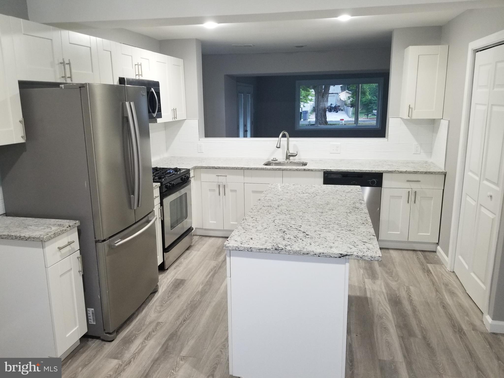 1748 Burnham Road Baltimore, MD 21222 - Photo 5 of 30 Kitchen