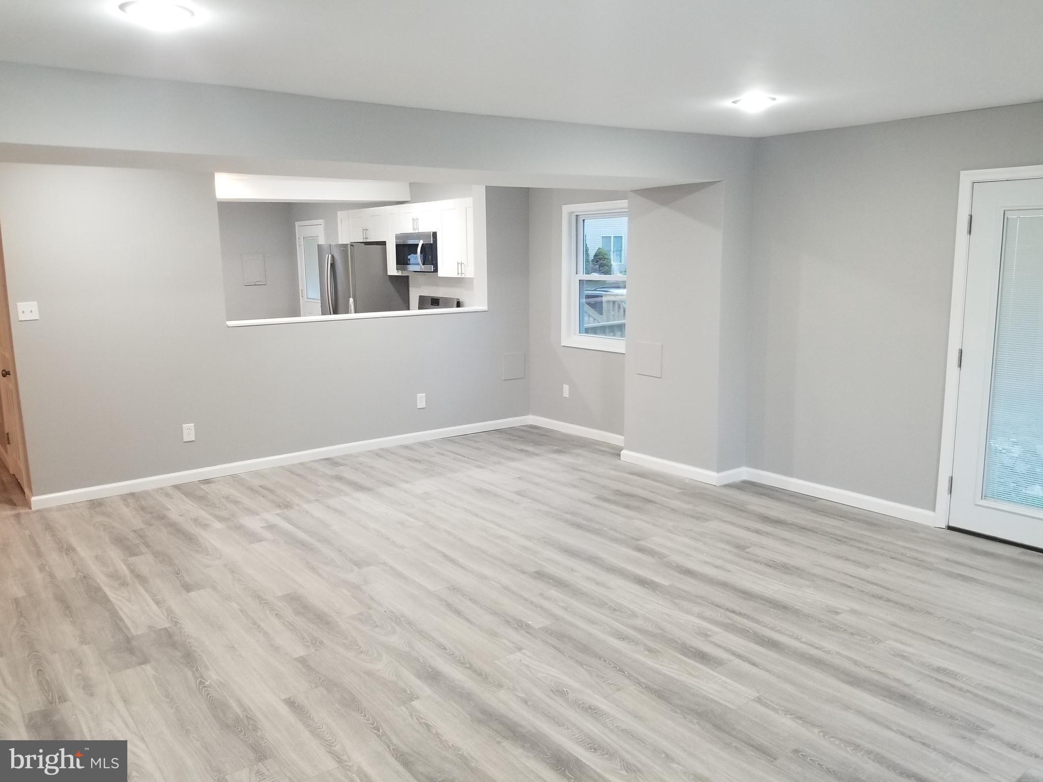 1748 Burnham Road Baltimore, MD 21222 - Photo 9 of 30 Family Room