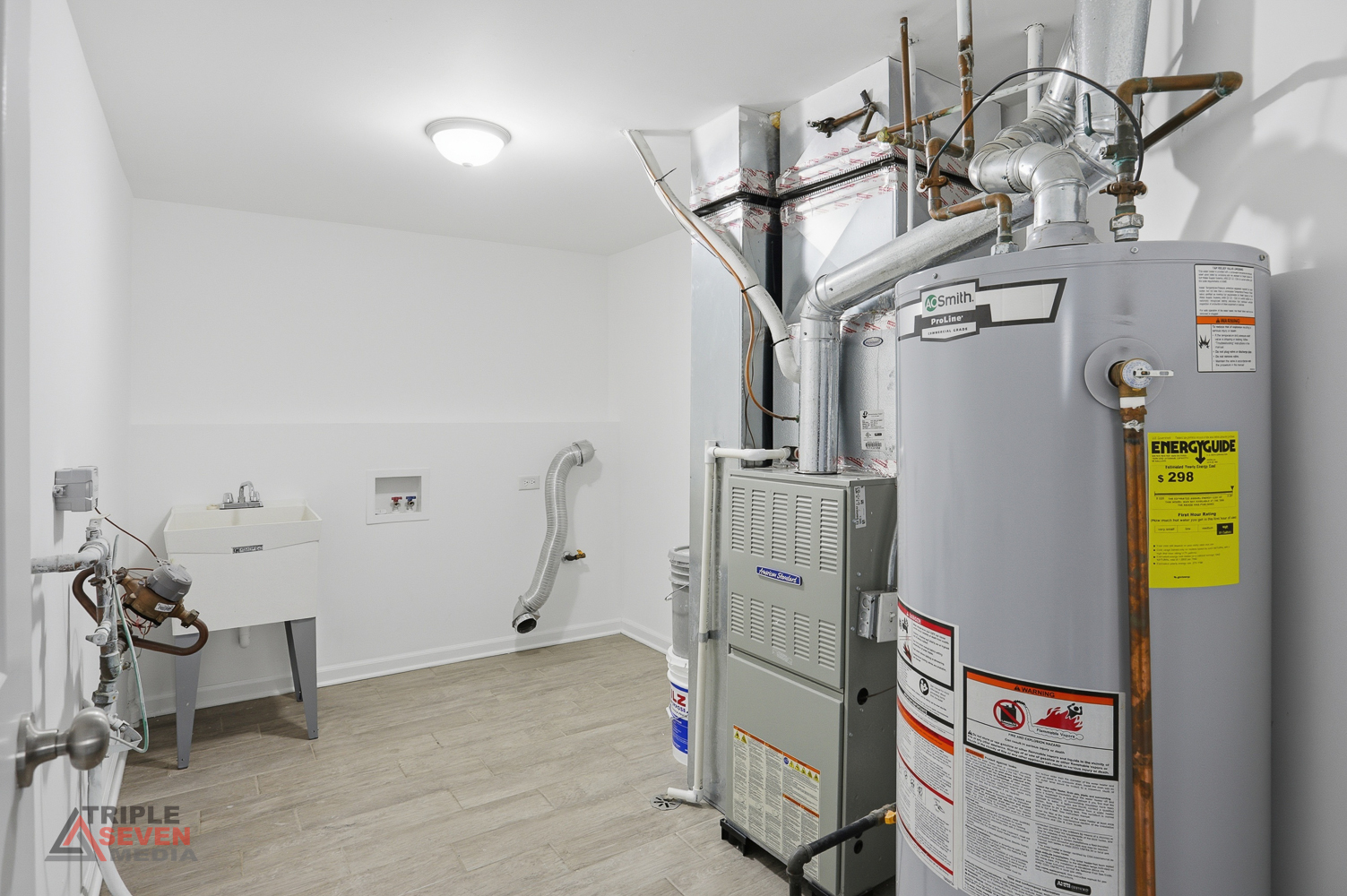 14528 Kolin Avenue Midlothian, IL 60445 - Photo 26 of 29 a view of a storage & utility room with toys
