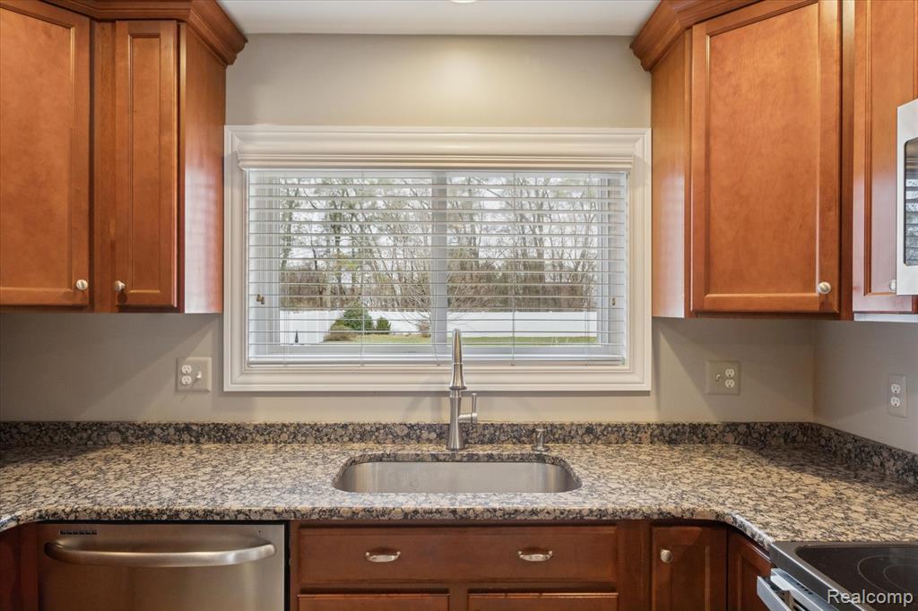 45567 Gable Inn Street Utica, MI 48317 - Photo 10 of 26 Gallery Image 10