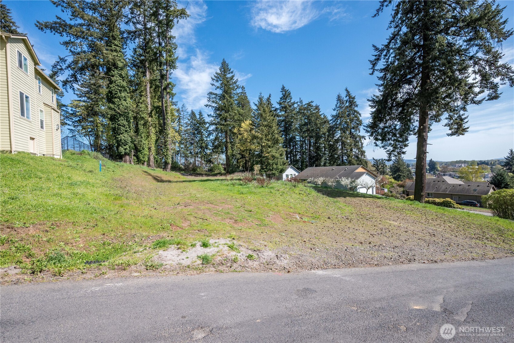2326 West Castleman Street Longview, WA 98632 - Photo 3 of 15