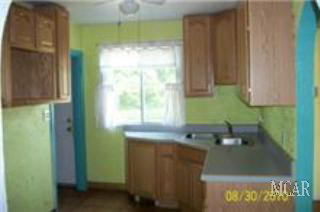 1366 East Hurd Road Monroe, MI 48162 - Photo 2 of 12 951686-1.JPG