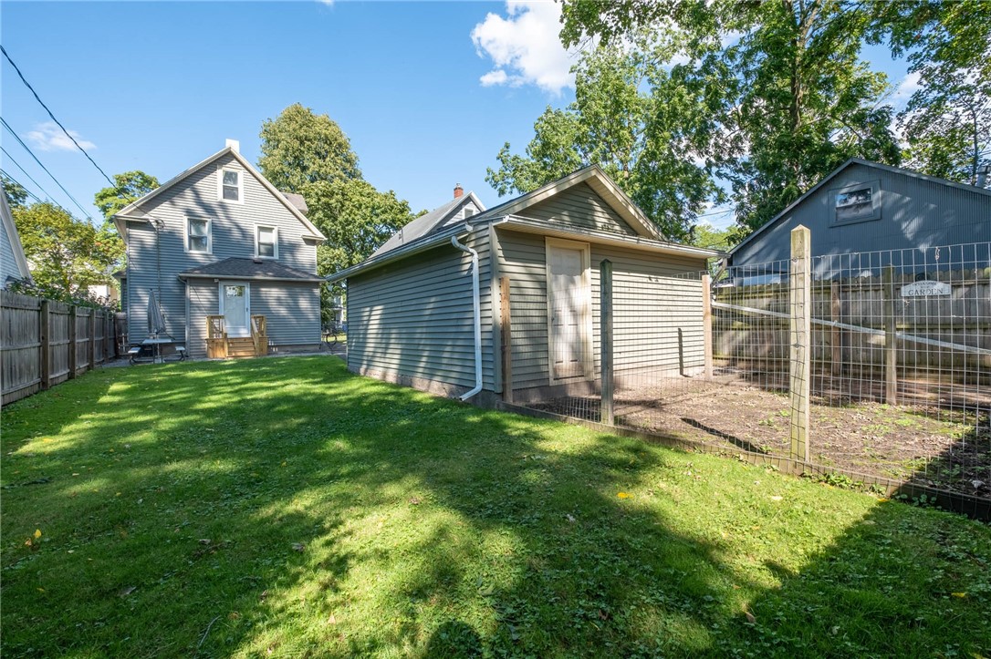 73 Gold Street Rochester, NY 14620 - Photo 4 of 26