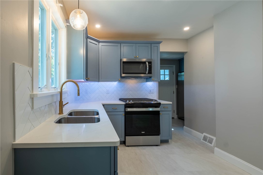 73 Gold Street Rochester, NY 14620 - Photo 8 of 26