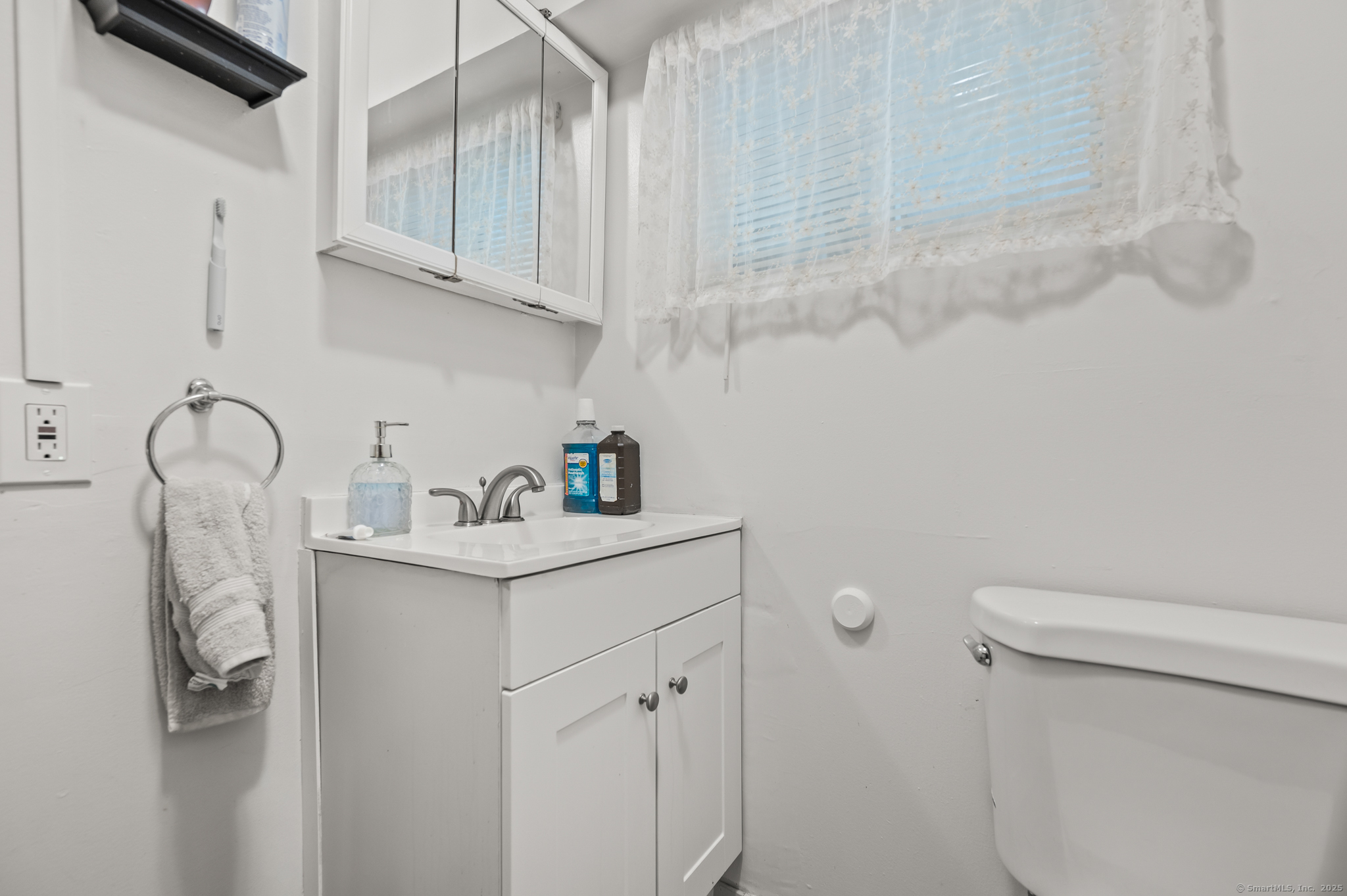 14 Church Street Beacon Falls, CT 06403 - Photo 26 of 40