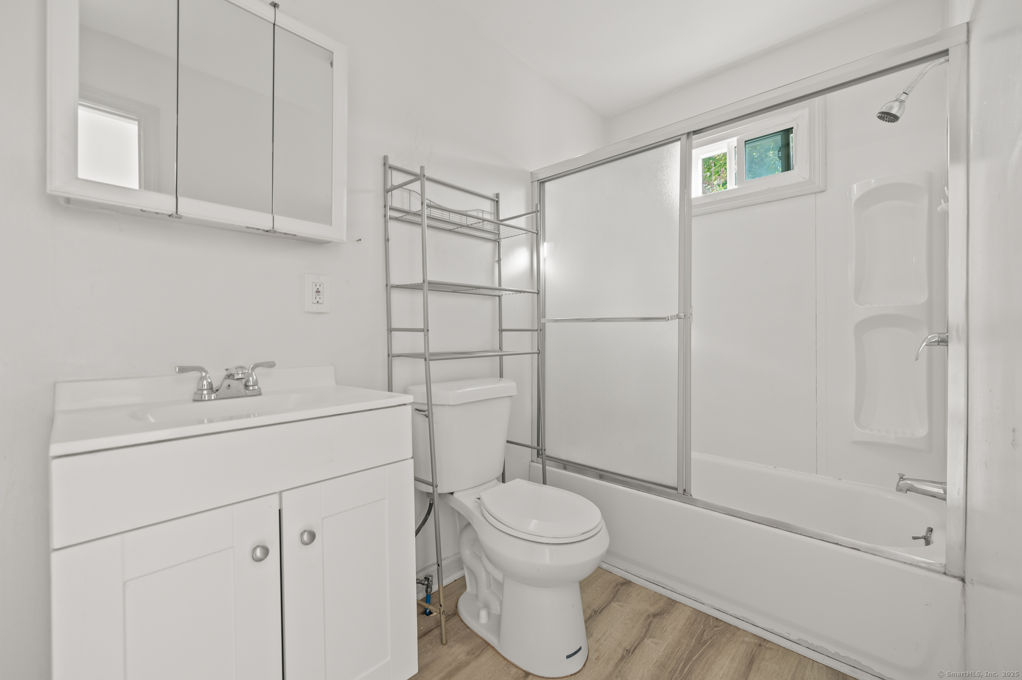 14 Church Street Beacon Falls, CT 06403 - Photo 8 of 40