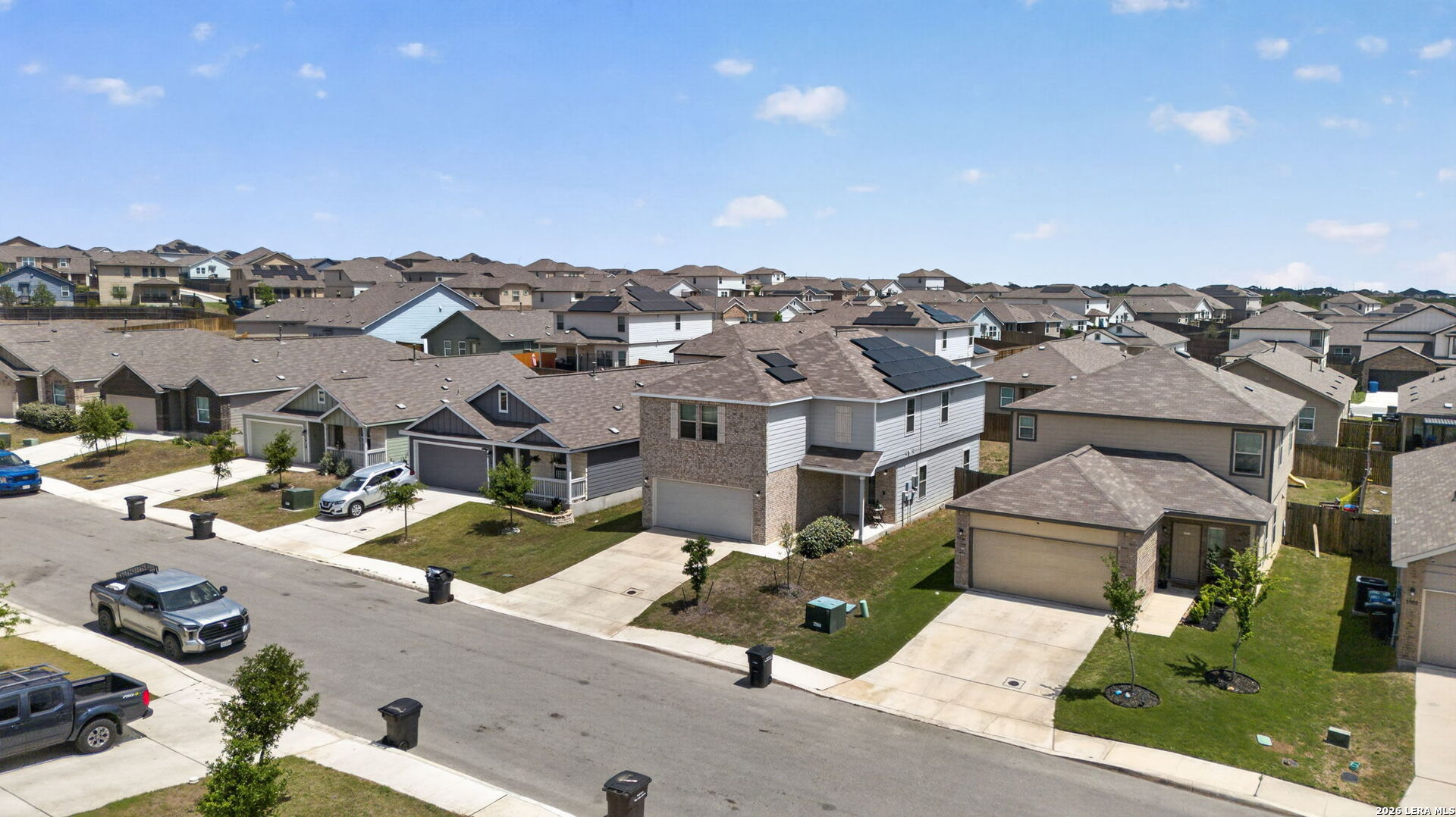 5910 Frisbee Path Converse, TX 78109 - Photo 3 of 29