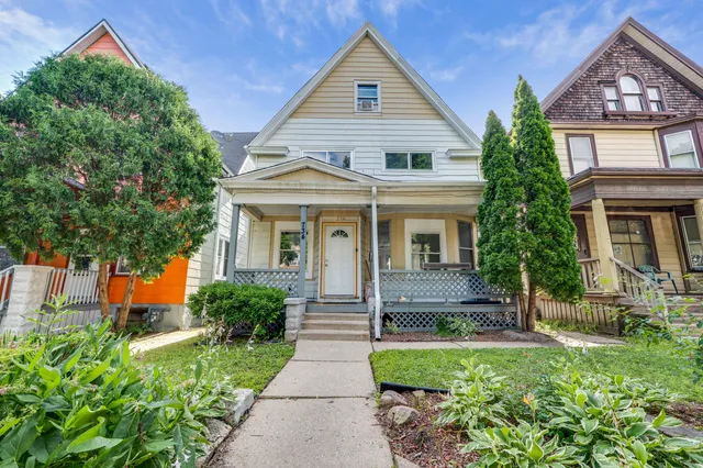 $220,000 | 734 South 30th Street, Milwaukee, WI 53215