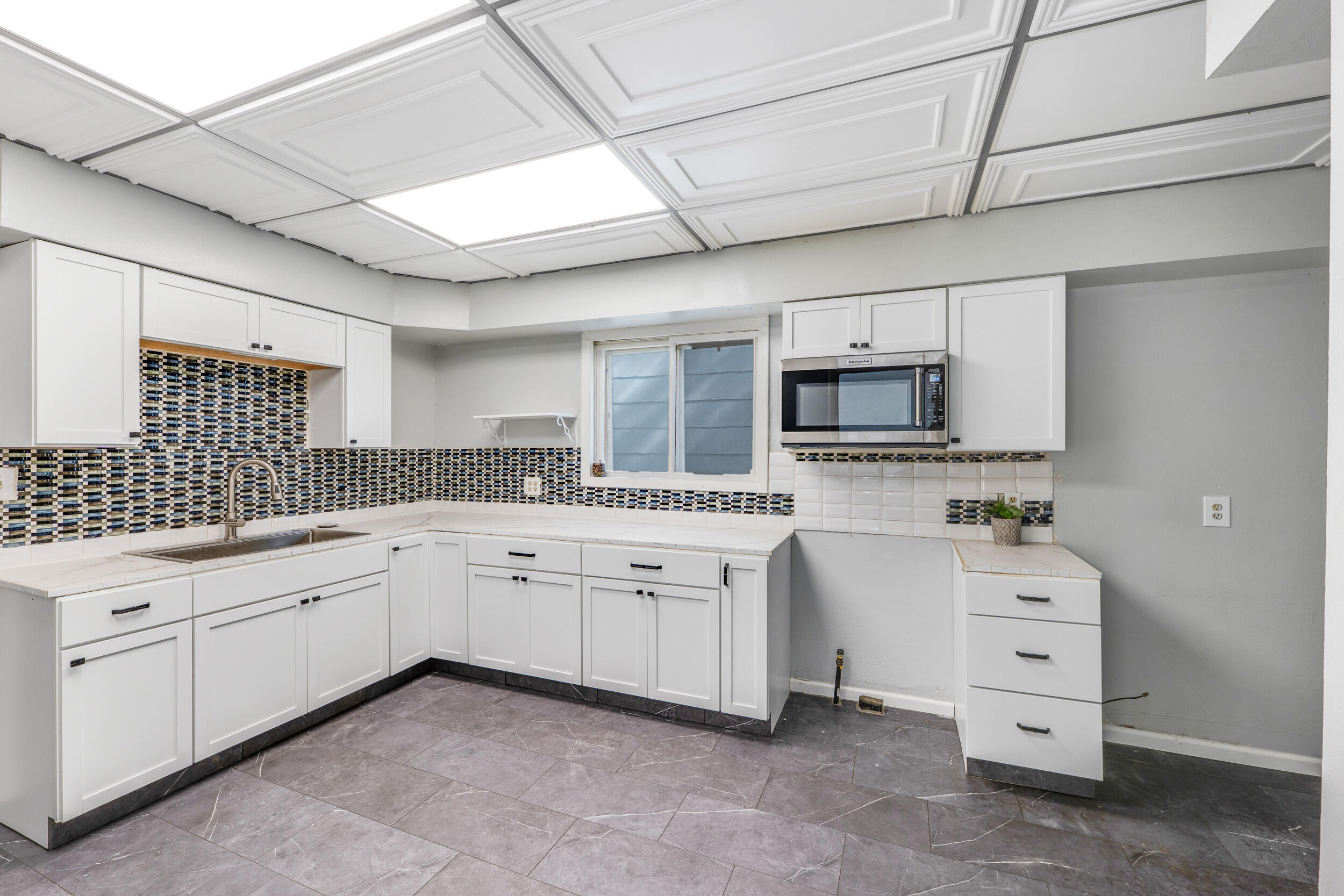 734 South 30th Street Milwaukee, WI 53215 - Photo 5 of 20 Photo 4