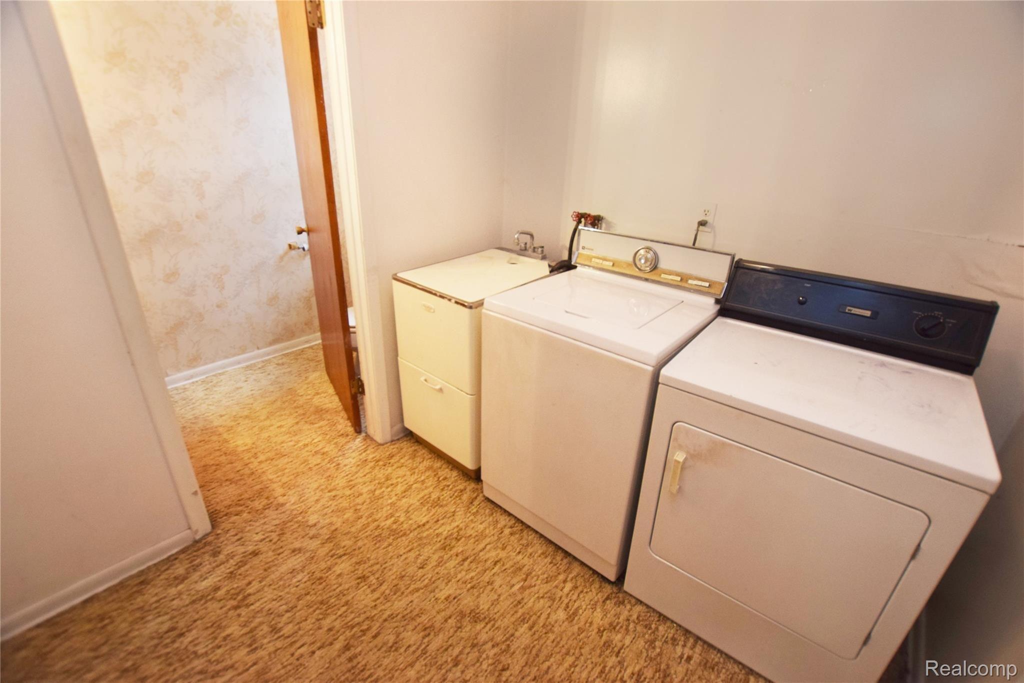 6349 Rustic Ridge Trail Grand Blanc, MI 48439 - Photo 14 of 21 Laundry Room - Entry Level