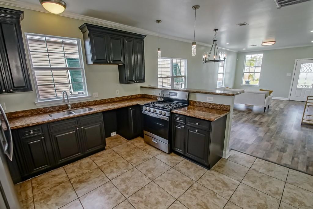 4714 Annette Street New Orleans, LA 70122 - Photo 10 of 32